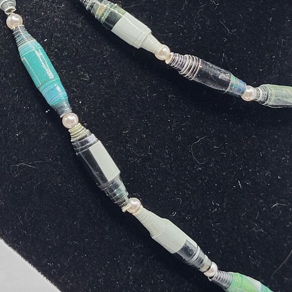 Handmade Recycled Paper Bead Necklace – Ten Thousand Villages 60in - Picture 1 of 3